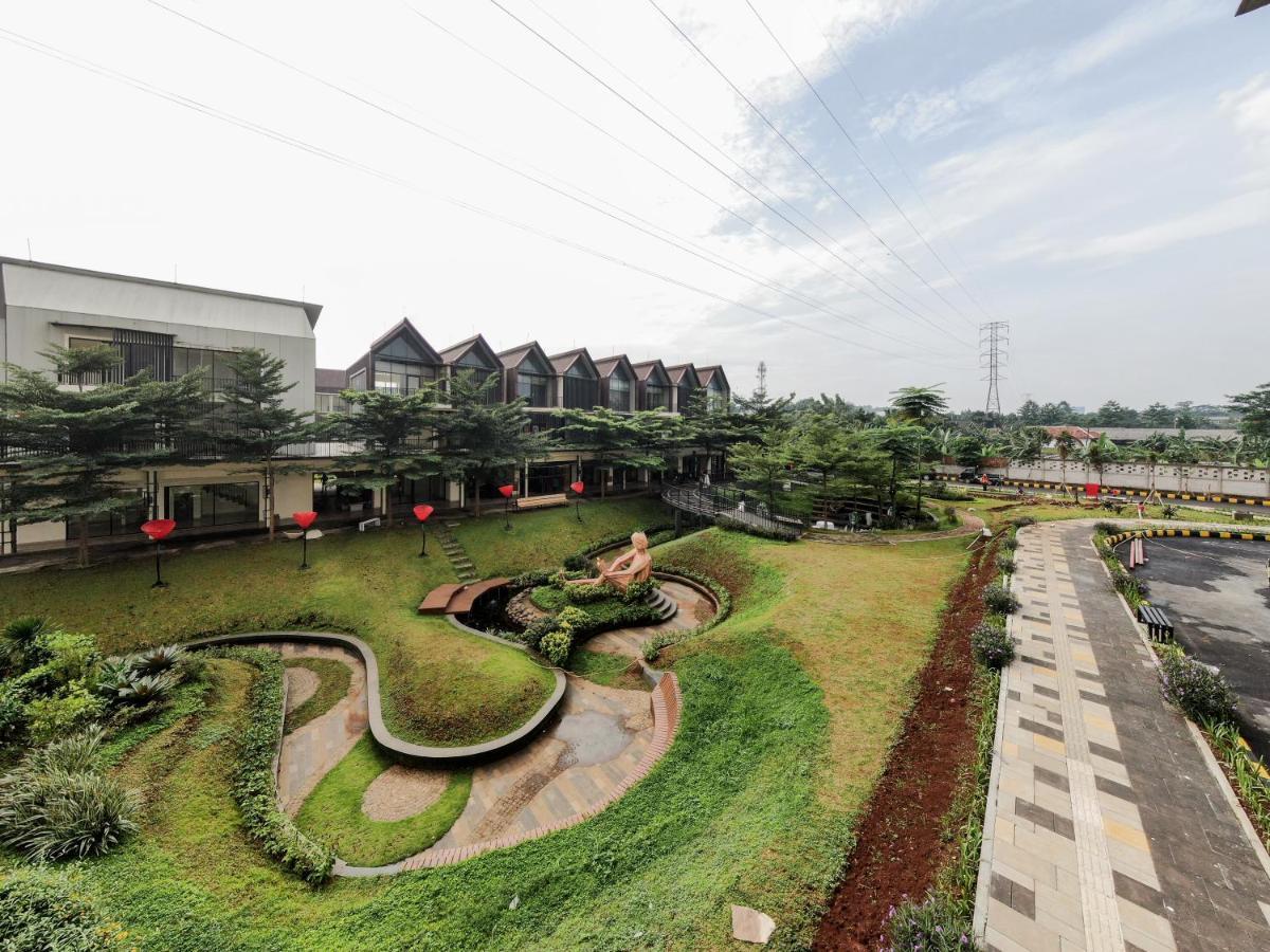 Stay G Royal Sentul Park By Grandhika Kedungmanggu Bagian luar foto